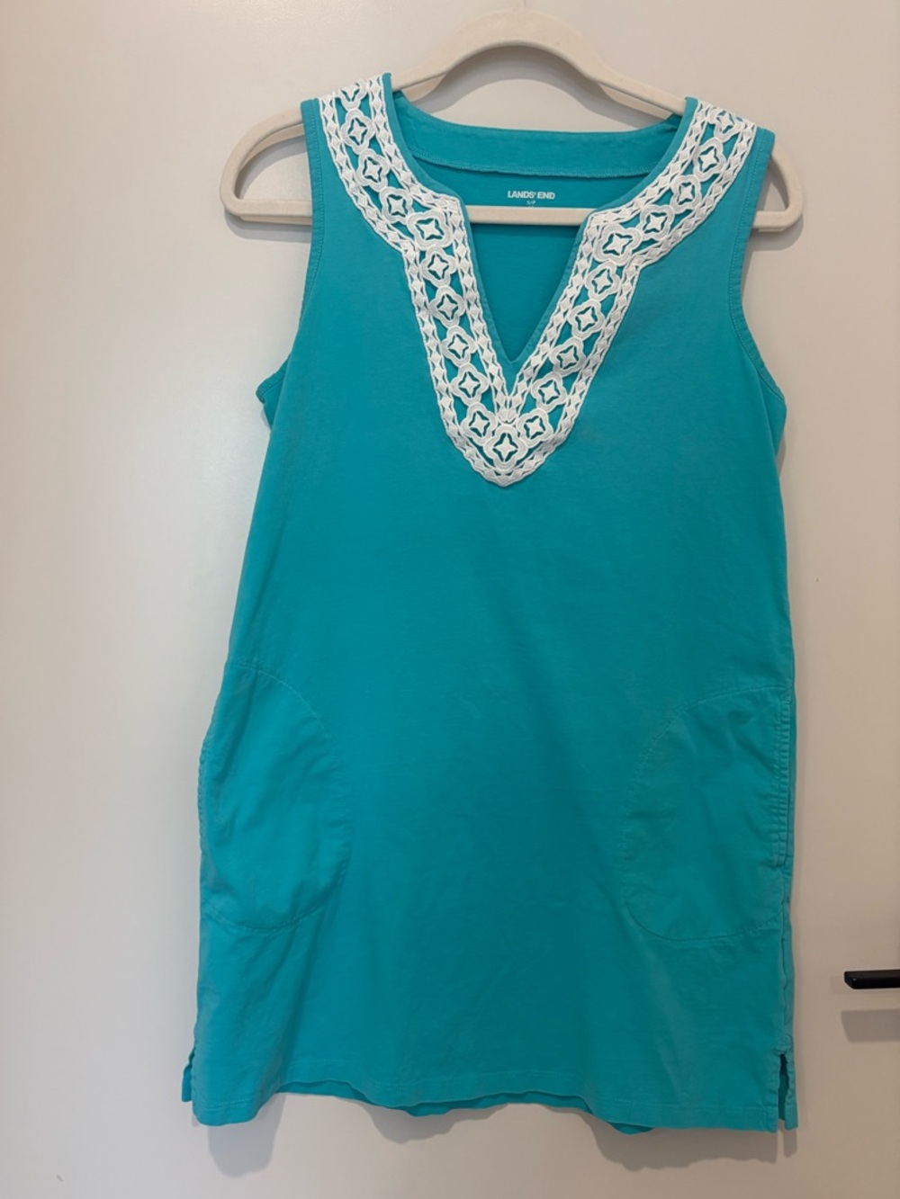Lands' End Turquoise Sleeveless V-Neck Cotton Shift Dress with White Lace Trim S